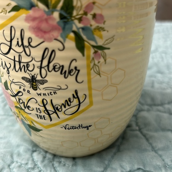 Madison Studio Bumble Bee and Flowers Coffee Cup/Mug. Victor Hugo. - Picture 3 of 7